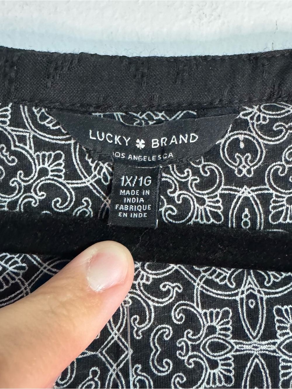Lucky Brand NWT 1X Black White Boho Embroidered Peasant Top Plus - Picture 3 of 7